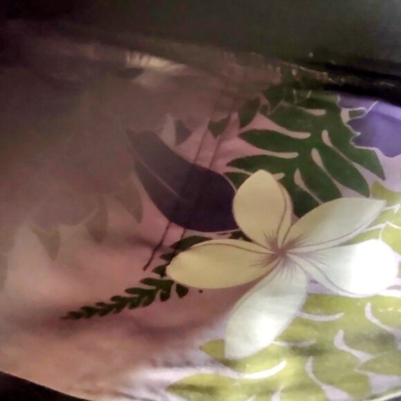 Mailelani's Kauai Hawaiian Handmade Sandal/Hair Clip Print Tote Bag - Picture 5 of 5